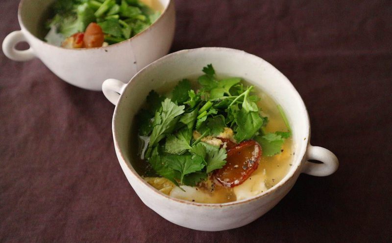 なつめ レシピ 「白葱とパクチーの玉子スープ」