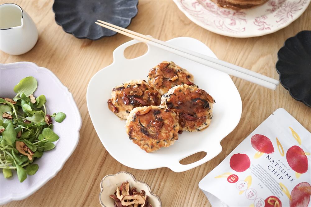 なつめ レシピ『 鶏肉 と ひじき の つくね風豆腐ハンバーグ 』