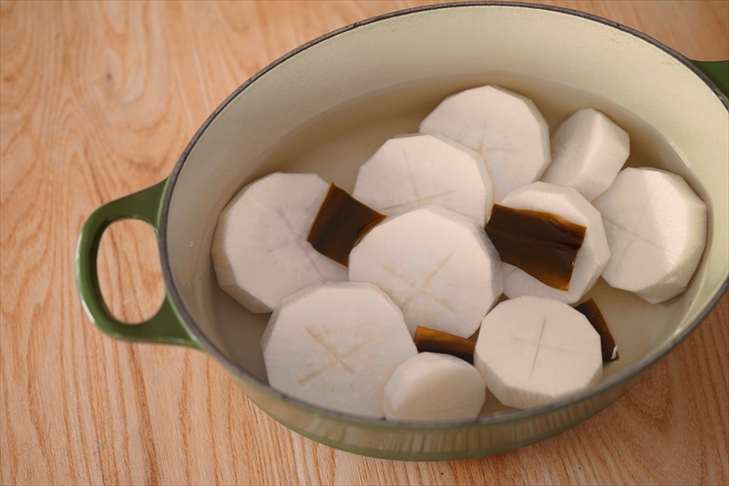 大根おでんに棗を入れました