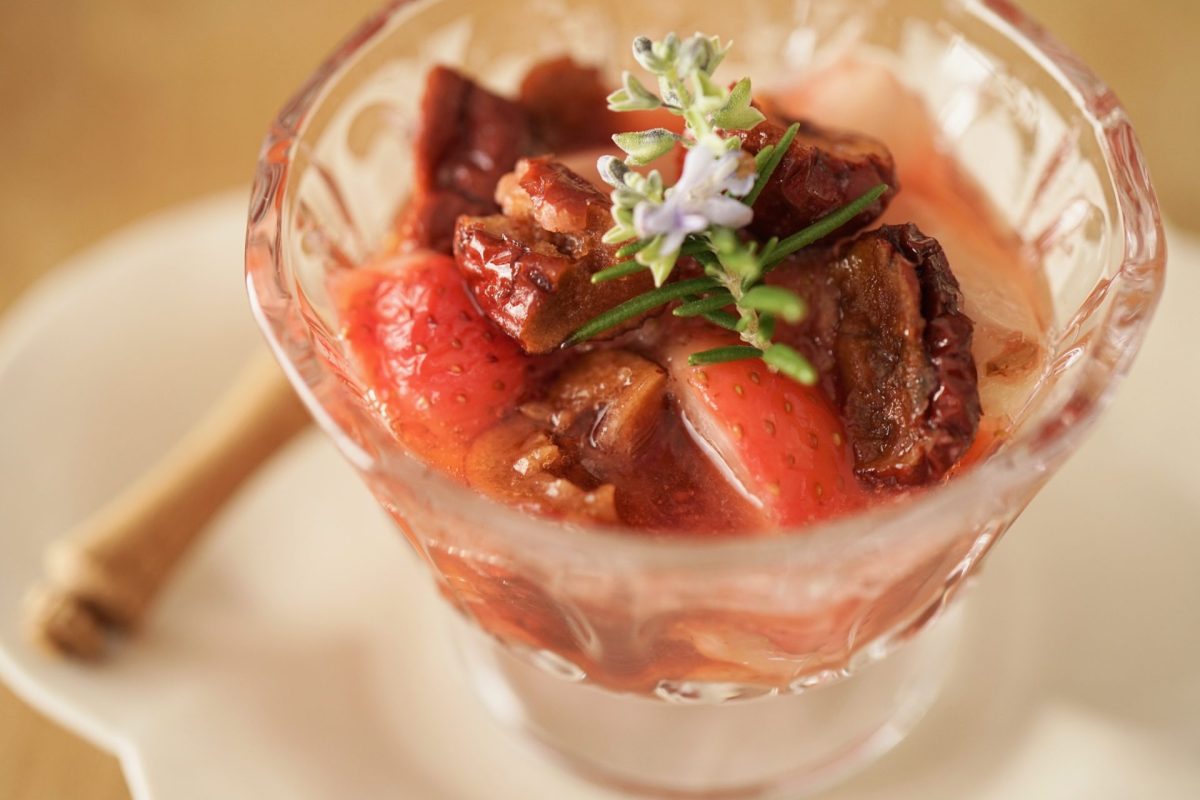 なつめ レシピ  『 いちごとなつめのごろっとソテー 』